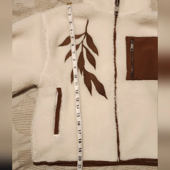 Taylor Swift Life is a Willow Zip up Fleece Sherpa Jacket - Picture 5 of 12